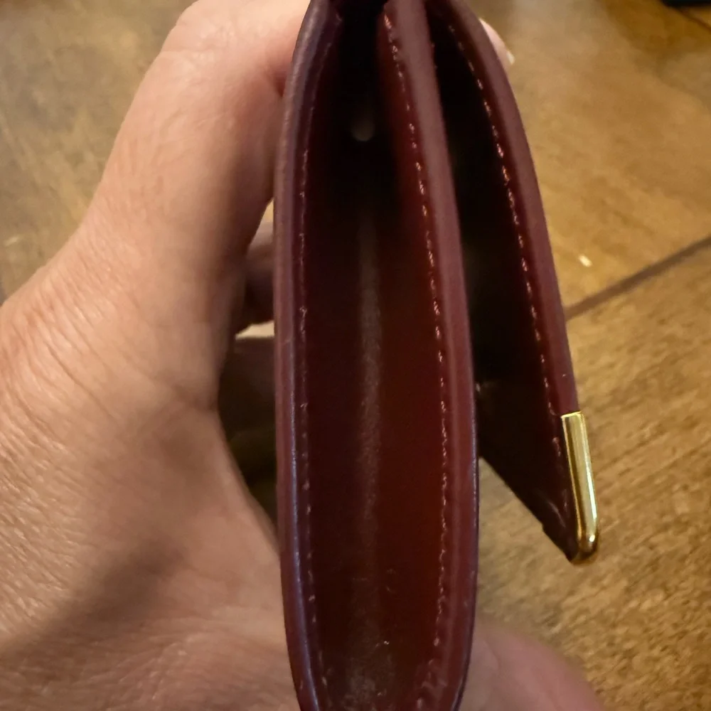 EUC Must de Cartier Women's Deep Red Leather coin pouch - Picture 3 of 12